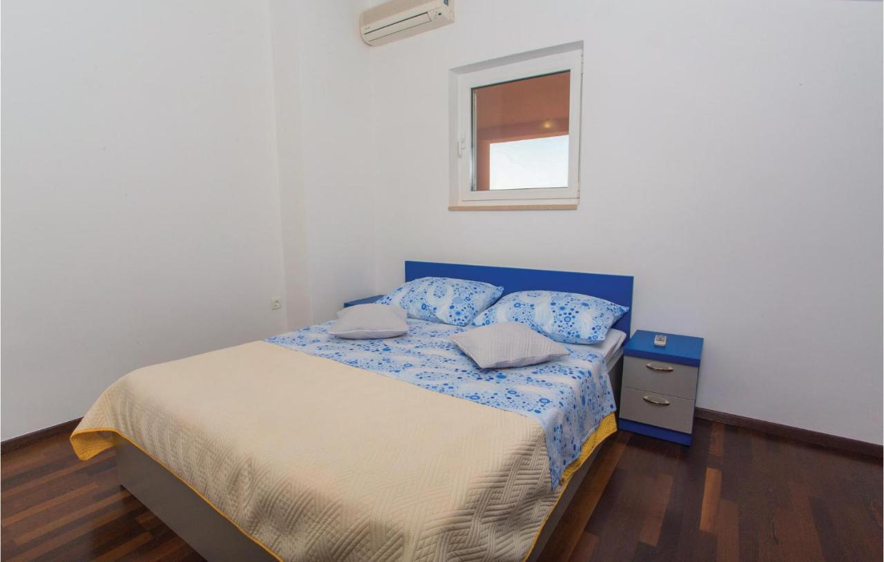Amazing Apartment In Makarska With Wifi Esterno foto